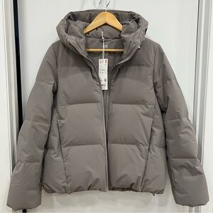 NWT Uniqlo Women’s Seamless Down Parka S